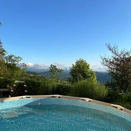 Bee House 아파트 *